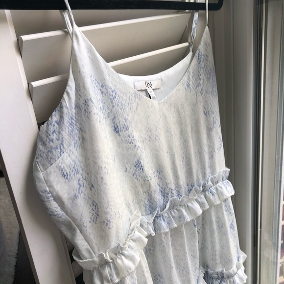 white and blue snakeskin mini dress - Picture 4 of 7
